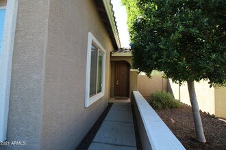 851 E Aberdeen Dr in Gilbert, AZ - Building Photo - Building Photo