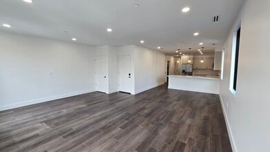 75 Lake St, Unit Unit 2 in Belleville, NJ - Building Photo - Building Photo