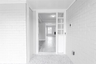 16227 Southampton Dr in Spring, TX - Building Photo - Building Photo