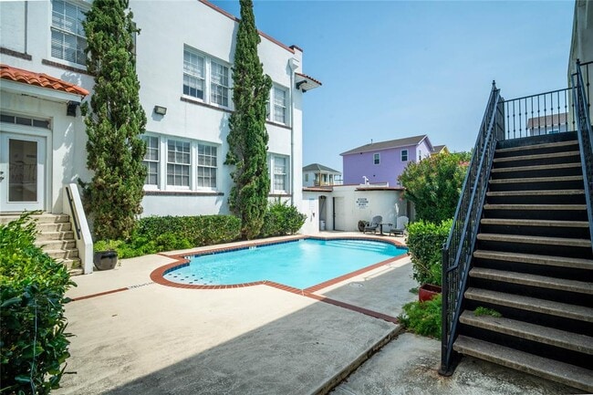 property at 902 22nd St