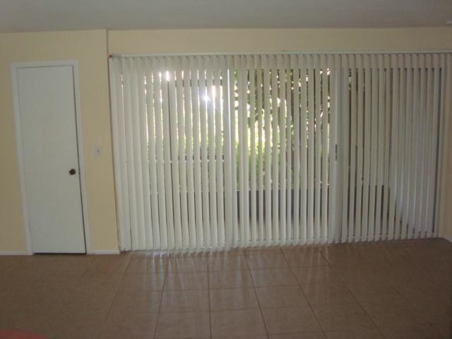 8628 Tahoe Ct-Unit -2 in Tampa, FL - Building Photo - Building Photo