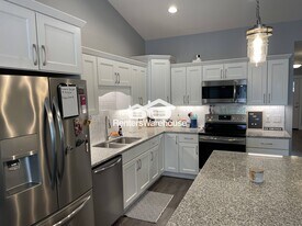 4941 Field Crest Ln in Eau Claire, WI - Building Photo