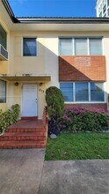 215 Zamora Ave in Coral Gables, FL - Building Photo - Building Photo