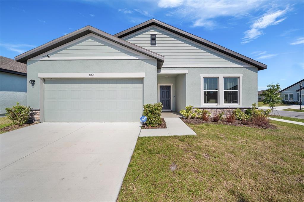 1368 Anchor Bend Dr in Ruskin, FL - Building Photo