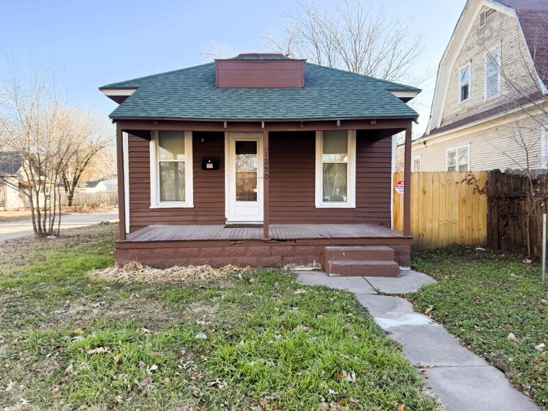1250 N Jefferson Ave in Wichita, KS - Foto de edificio