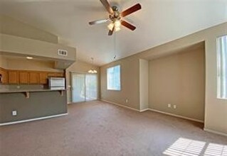 10225 King Henry Ave in Las Vegas, NV - Building Photo - Building Photo