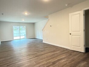 5020 Jayden Dr in Durham, NC - Building Photo - Building Photo