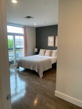 430 McGrath Hwy, Unit 201 in Somerville, MA - Building Photo - Building Photo