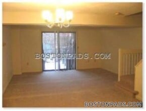 16 Strawberry Hill Rd, Unit 32F in Acton, MA - Foto de edificio - Building Photo