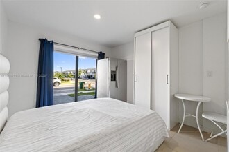 275 NW 13th Pl in Florida City, FL - Building Photo - Building Photo