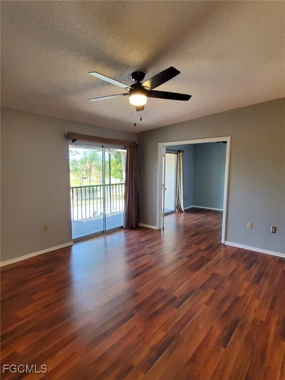 5713 Foxlake Dr in North Fort Myers, FL - Building Photo - Building Photo