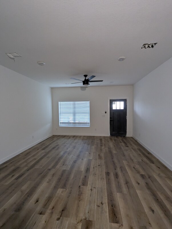 2105 Vista Encino in Three Rivers, TX - Building Photo - Building Photo