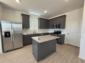 10909 Fly Catcher Dr in Willis, TX - Building Photo - Building Photo