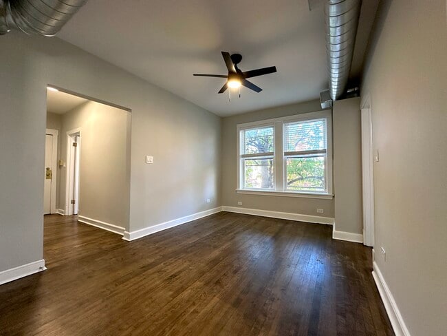 2607 N Spaulding Ave in Chicago, IL - Building Photo - Building Photo