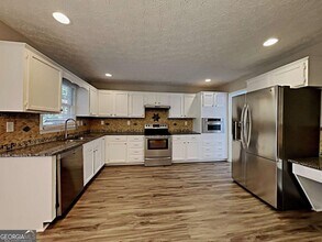 1417 Emerald Pine Ct in Lawrenceville, GA - Building Photo - Building Photo