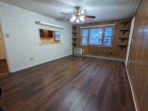 359 Eagle School Rd in Martinsburg, WV - Building Photo - Building Photo