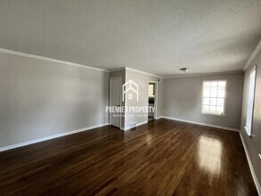 5137 Banbury Ave in Memphis, TN - Foto de edificio - Building Photo