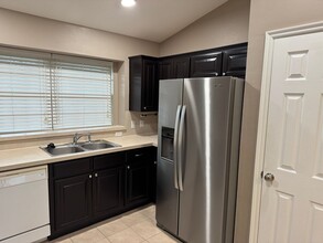 3225 SW 104th Terrace in Oklahoma City, OK - Building Photo - Building Photo
