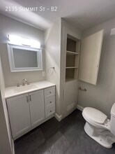 2135 Summit St-Unit -B2 in Columbus, OH - Building Photo - Building Photo