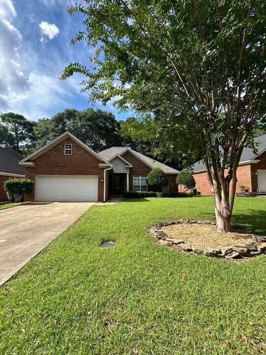 113 Rosemount Ct in Enterprise, AL - Building Photo