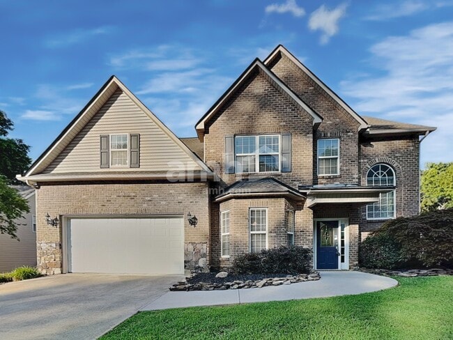 property at 10904 Parkgate Ln