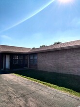 505 Williamsburg Dr in Belleville, IL - Building Photo - Building Photo