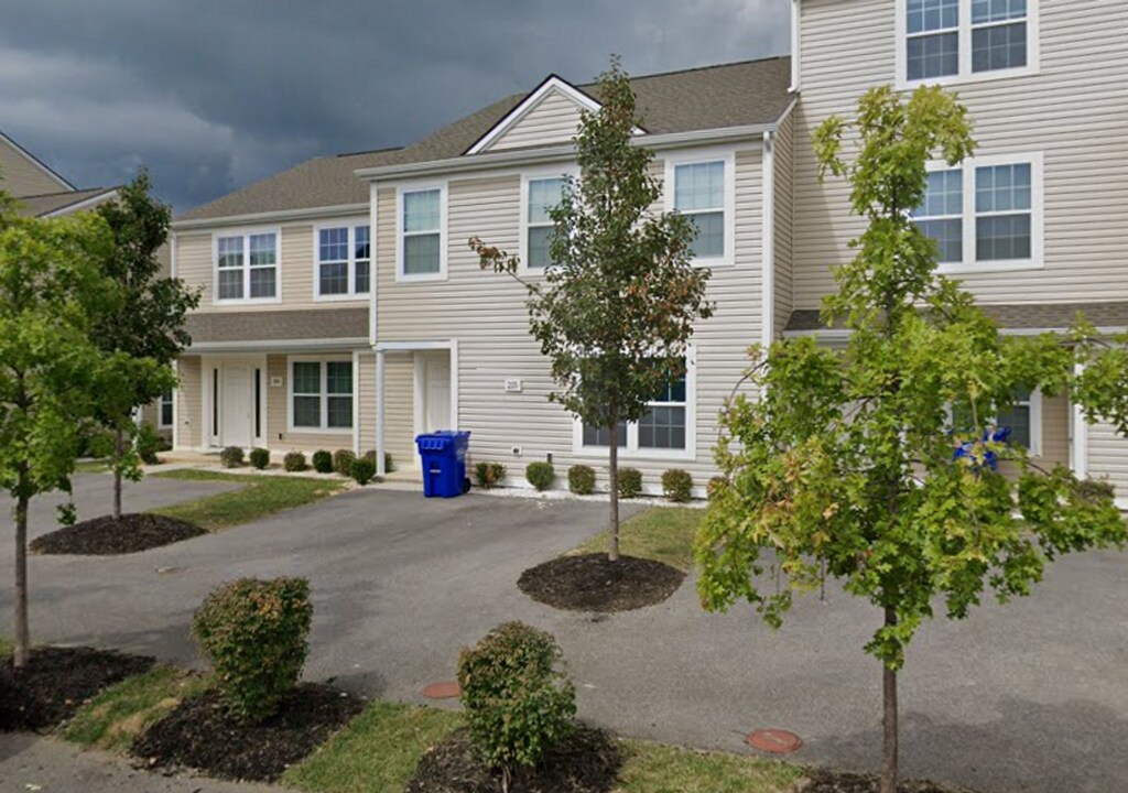 215 Twig St in Christiansburg, VA - Building Photo