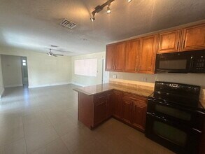 801 NE 50th Ct in Pompano Beach, FL - Building Photo - Building Photo