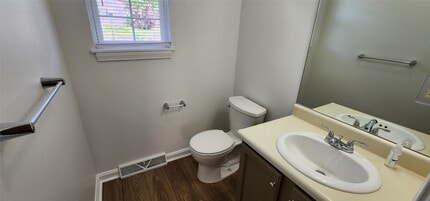 3210 Dynes Ave in Erie, PA - Building Photo - Building Photo