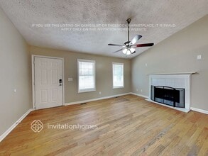 5062 Snap Dragon Dr in Flowery Branch, GA - Building Photo - Building Photo