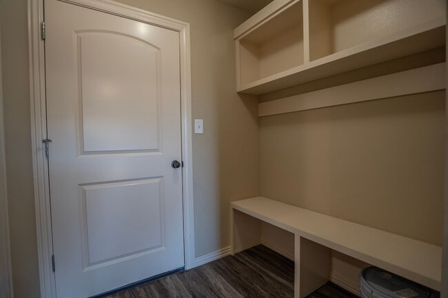 380 Captain Marshall St in Prairie Grove, AR - Building Photo - Building Photo