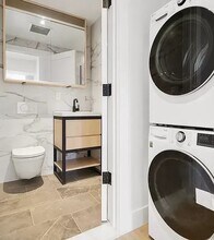 207 E 4th St, Unit 3A in New York, NY - Foto de edificio - Building Photo