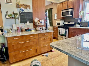 97 Dover St in Somerville, MA - Building Photo - Building Photo