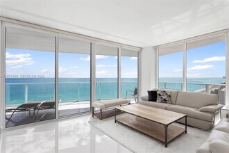 3951 S Ocean Dr in Hollywood, FL - Building Photo - Building Photo