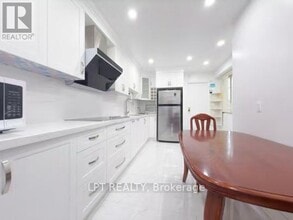 86 Puma Dr in Toronto, ON - Building Photo - Building Photo