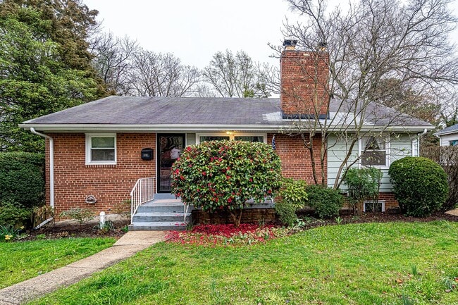 property at 1091 N Chambliss St