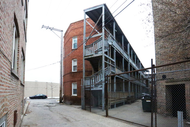 4900 W Cuyler Ave in Chicago, IL - Building Photo - Building Photo