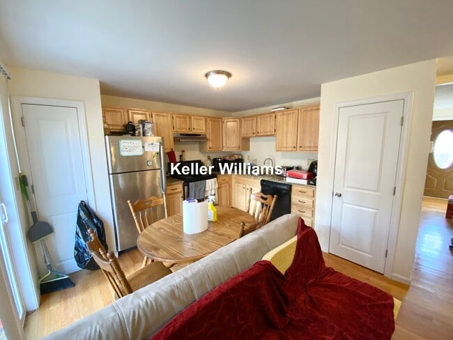 41 Lawn St, Unit 1 in Boston, MA - Building Photo - Building Photo