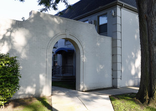 Hidden Pines in Detroit, MI - Foto de edificio - Building Photo