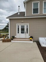 5430 Floraville Rd in Millstadt, IL - Building Photo