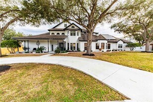 4517 River Park Dr in Corpus Christi, TX - Building Photo