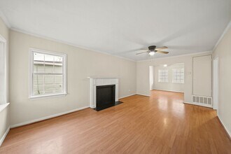 1326 W 6th St in Freeport, TX - Building Photo - Building Photo