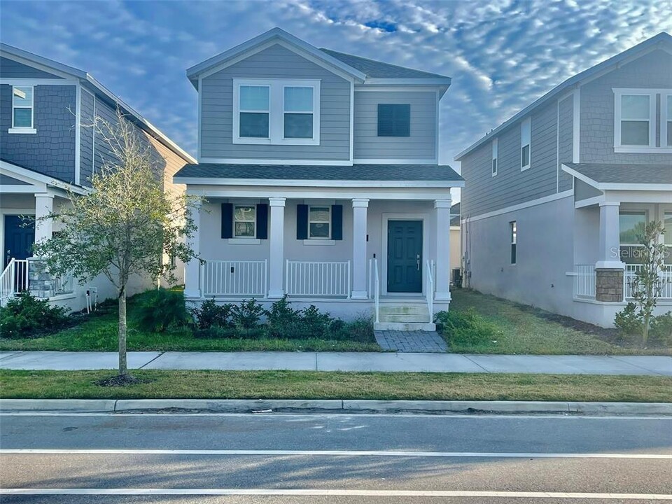 1616 Cross Prairie Pkwy in Kissimmee, FL - Building Photo