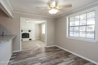 11251 Andrea Dr in Jacksonville, FL - Building Photo - Building Photo