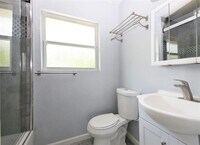 3412 Blodgett St photo'