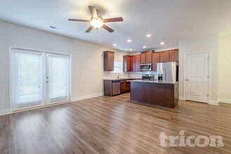 1452 Silver Charm Ln in Lawrenceville, GA - Building Photo - Building Photo