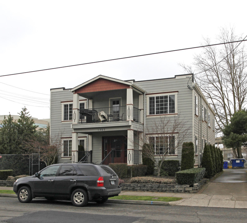 1965 NW Raleigh St in Portland, OR - Building Photo