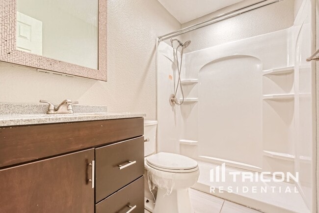 5130 Gallahad Dr in Garland, TX - Building Photo - Building Photo