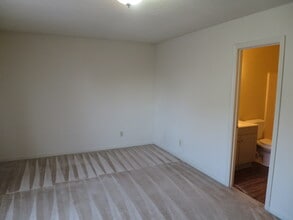 Eagle Brook in Knoxville, TN - Building Photo - Building Photo