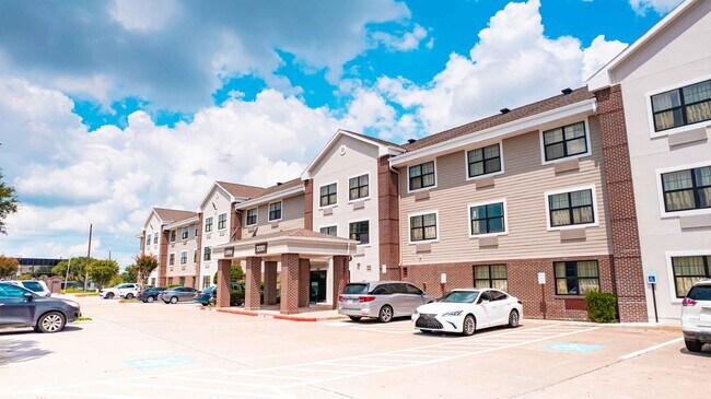 Furnished Studio-Houston - Westchase - Ric in Houston, TX - Foto de edificio - Building Photo